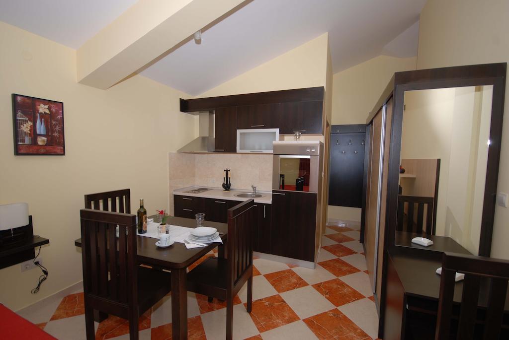 Apartments Stepic Trogir Quarto foto