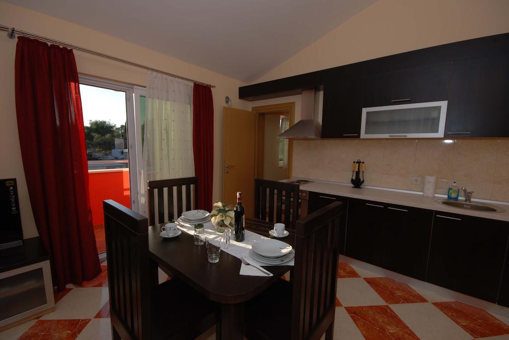 Apartments Stepic Trogir Quarto foto