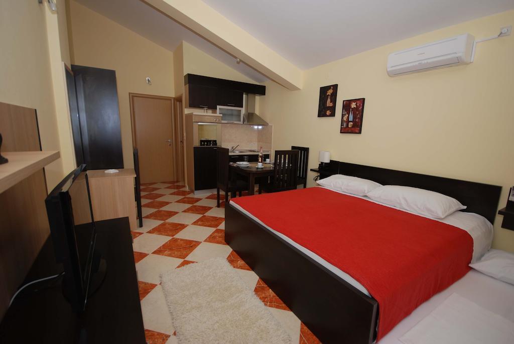 Apartments Stepic Trogir Quarto foto